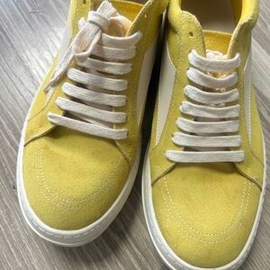 Yellow Rick Owen van